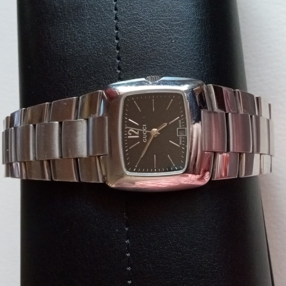 GUCCI Stainless Steel Gray Dial Women's Bracelet Watch 8500L - Picture 2 of 7